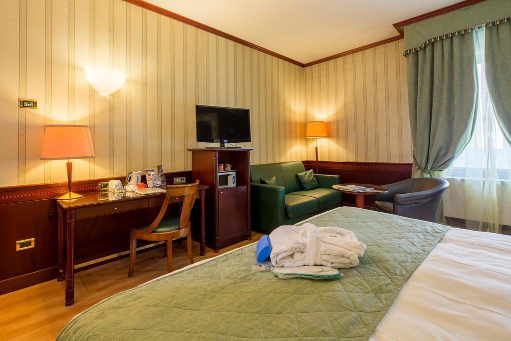 Antares Hotel Concorde, BW Signature Collection By Best Western Milan Room photo